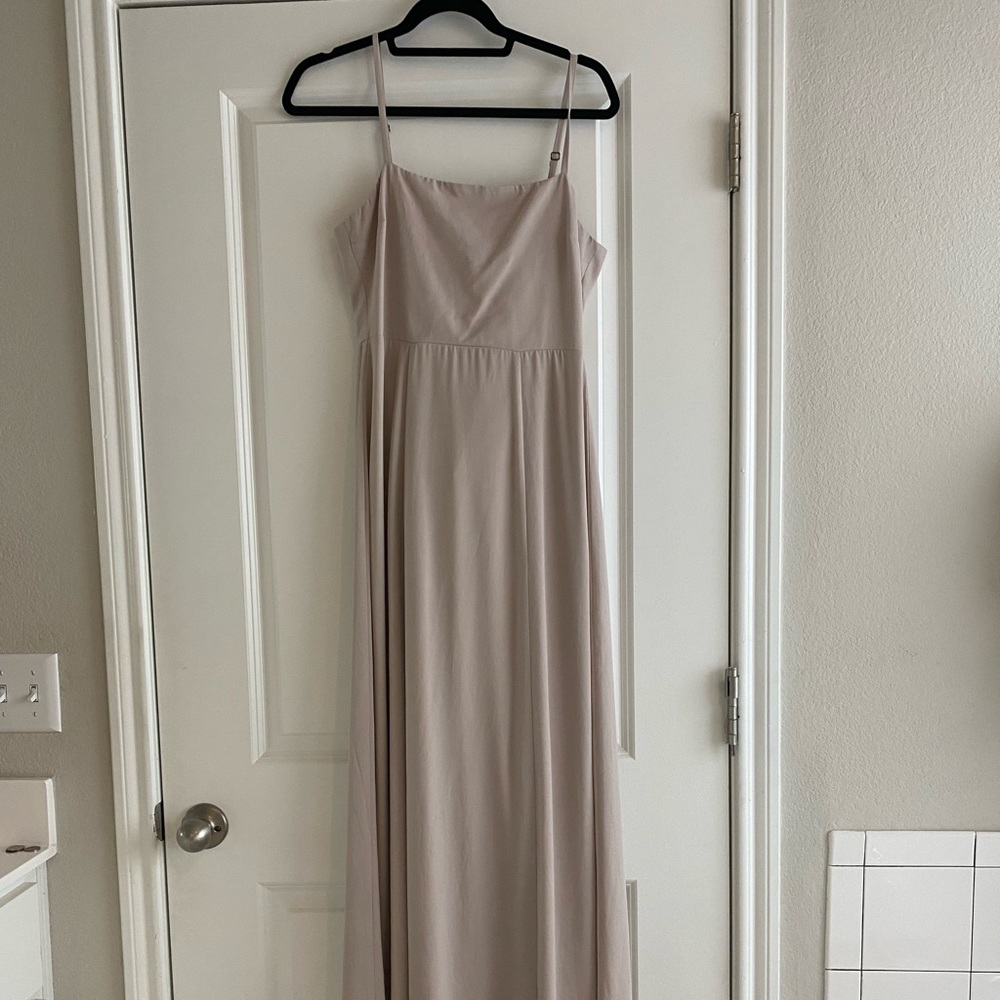 SHOW ME YOUR MUMU- Lauren Tie Maxi Dress in Show Me The Ring Crisp - Picture 5 of 8